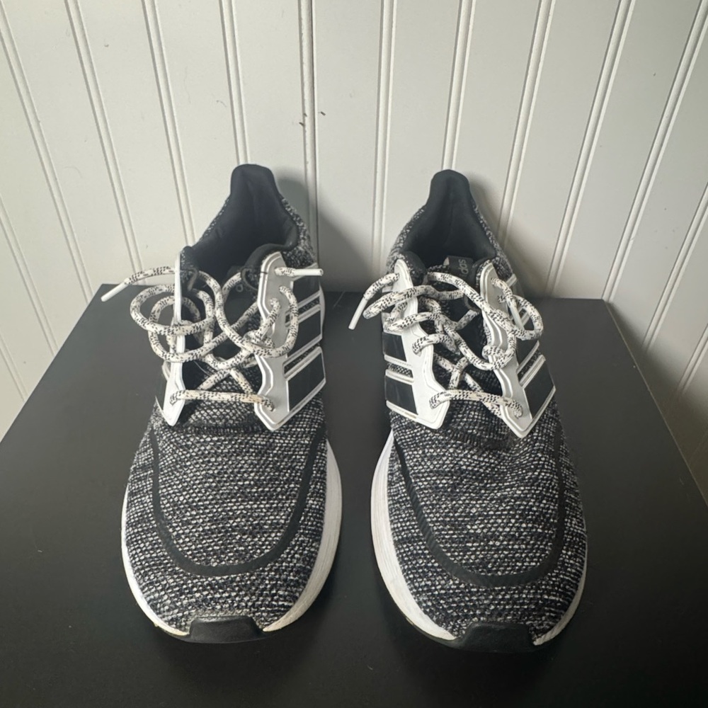 Adidas Energy Falcon Shoes - 10 Mens Gray White Athletic Running Sneakers EE9856 - Picture 2 of 7